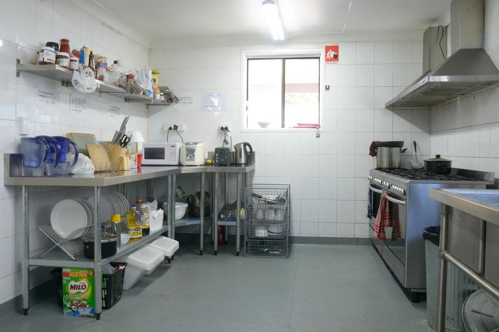 Gonow Family Backpackers Hostel Брисбен Экстерьер фото