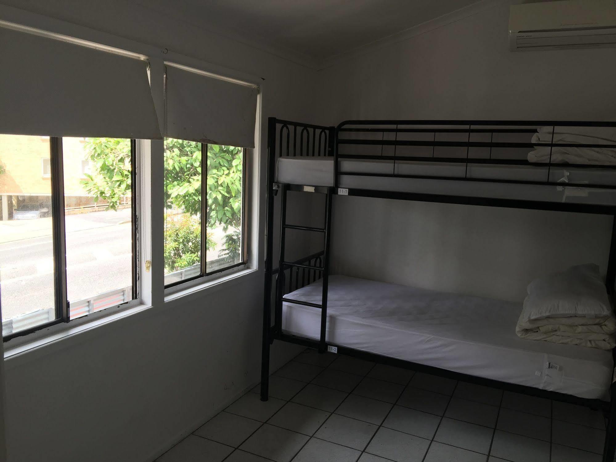 Gonow Family Backpackers Hostel Брисбен Экстерьер фото